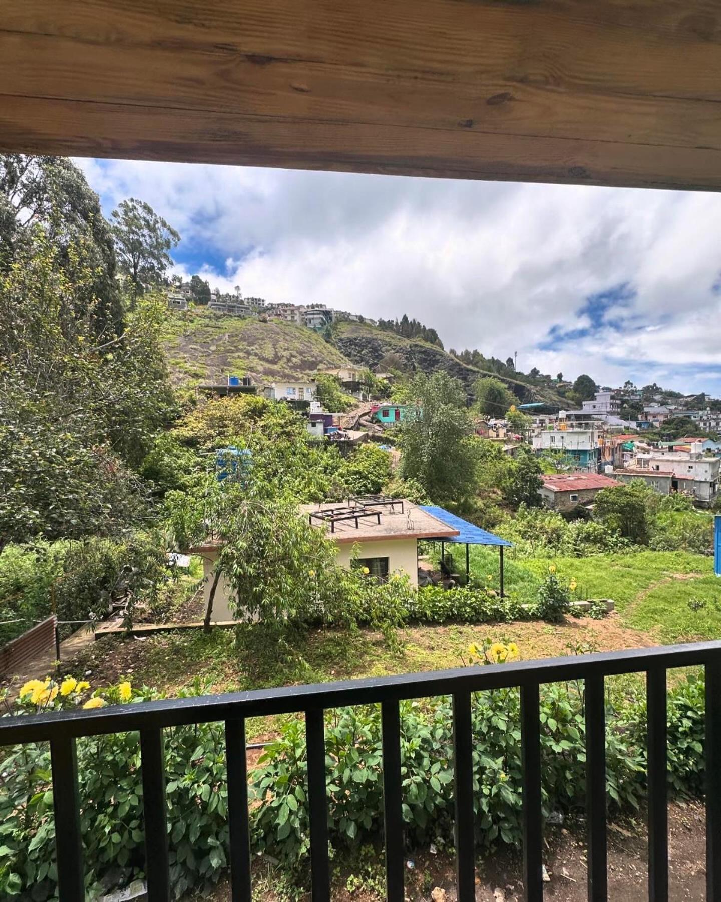 Magica Mount A Frame Wood House Villa Kodaikanal Ngoại thất bức ảnh